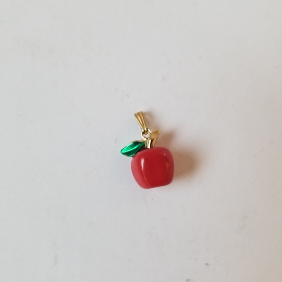 Enamel apple charm - Picture 4 of 7